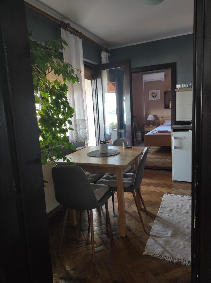 Hostelche Guest House Smederevo Exterior foto