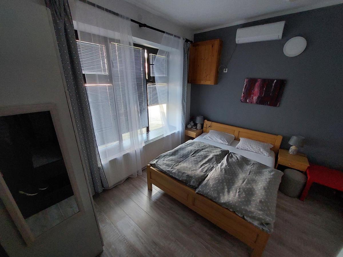 Hostelche Guest House Smederevo Exterior foto