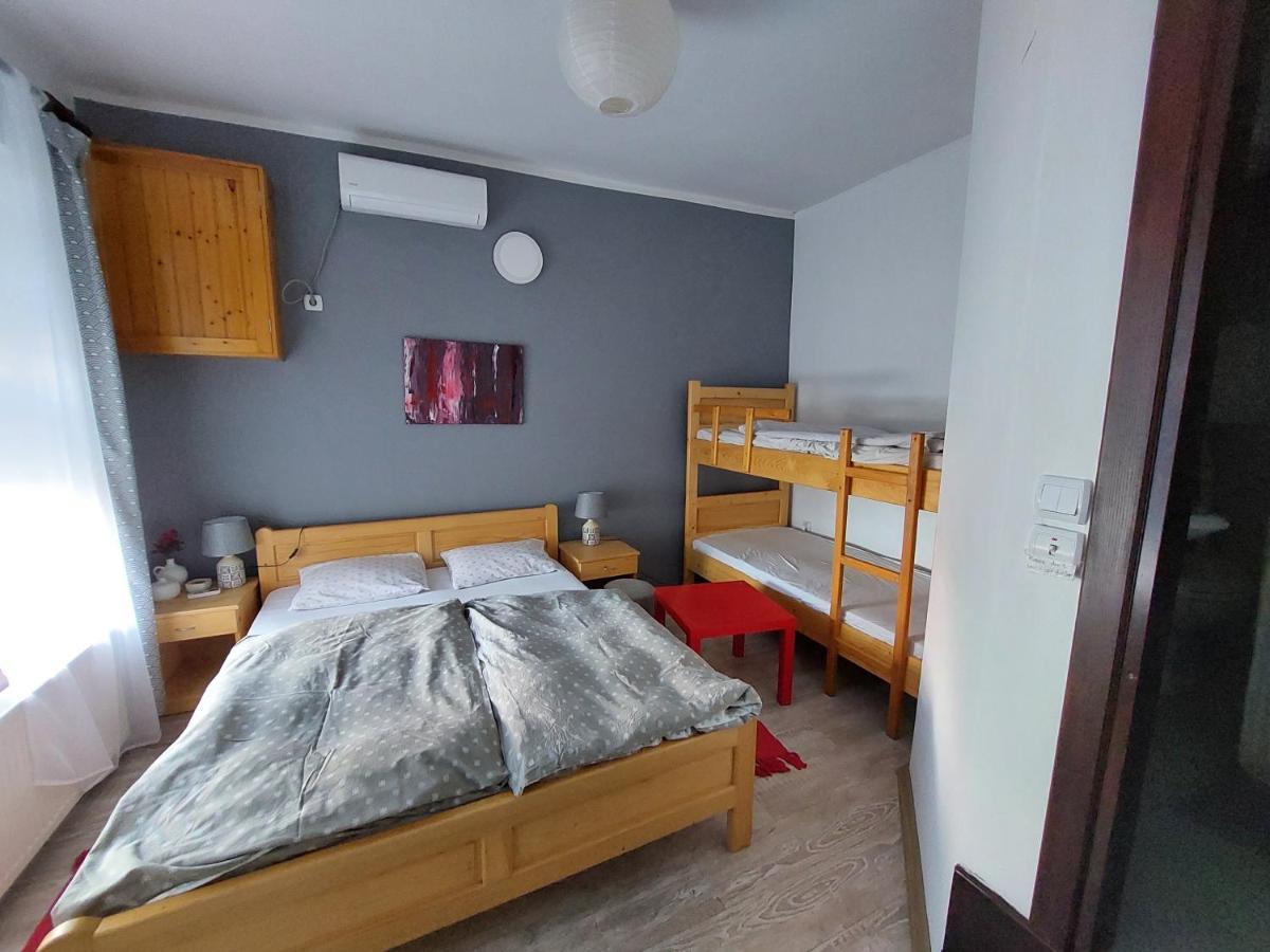 Hostelche Guest House Smederevo Exterior foto