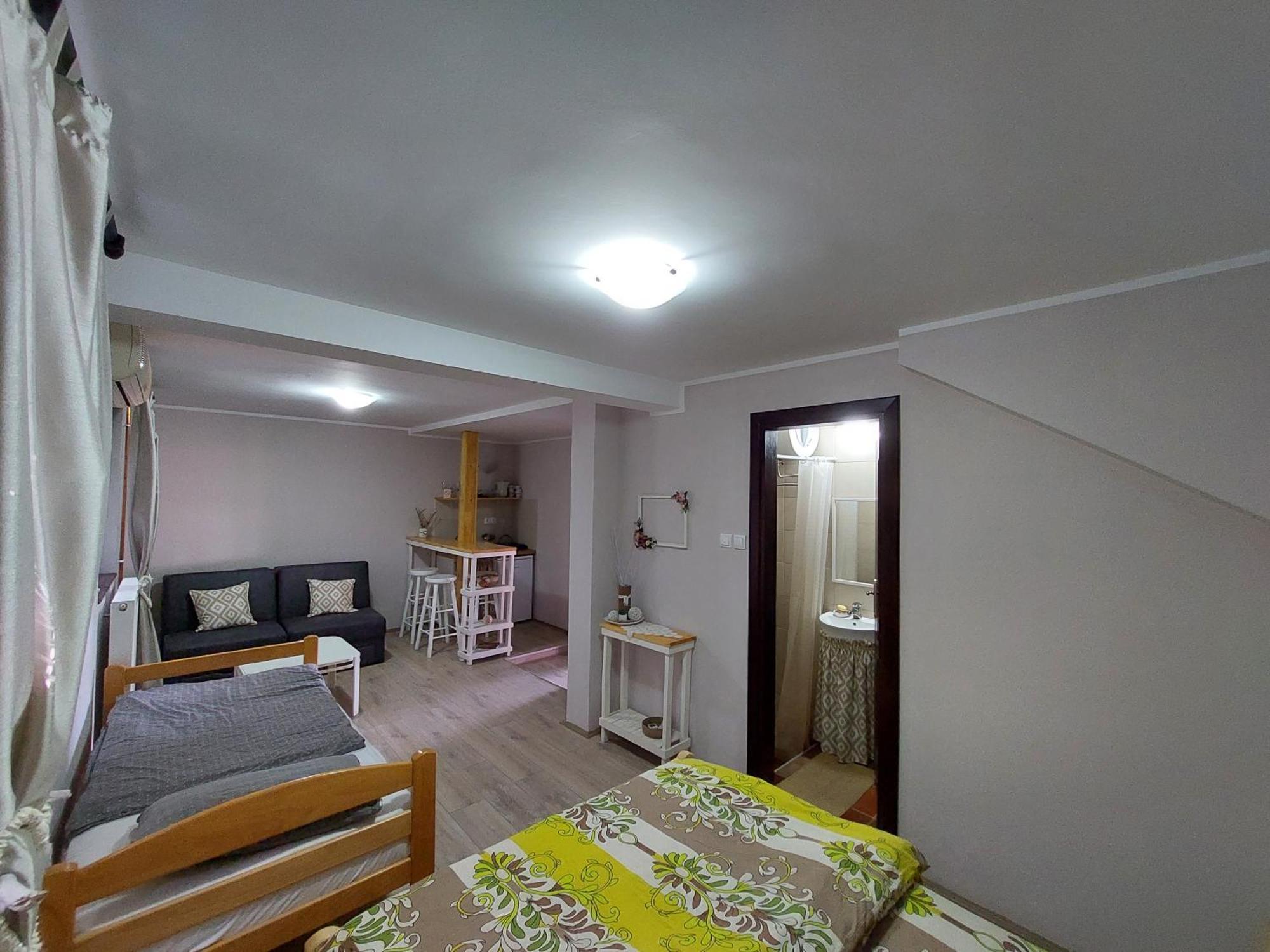 Hostelche Guest House Smederevo Habitación foto